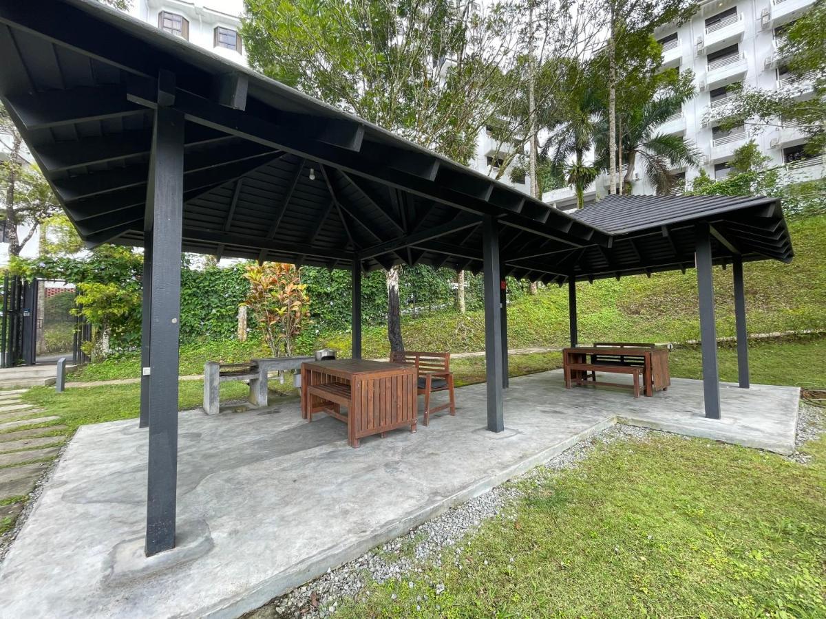 Genting View Duplex Penthouse 5r4b 17pax By Jen.dehome Apartment